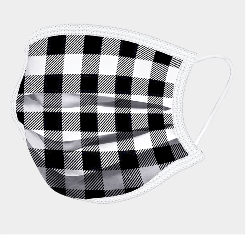 Women’s Black & White Gingham Mask